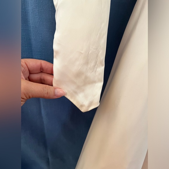 Vintage 1956 wedding dress. Only worn once. Purchased in San Francisco. - Picture 8 of 10